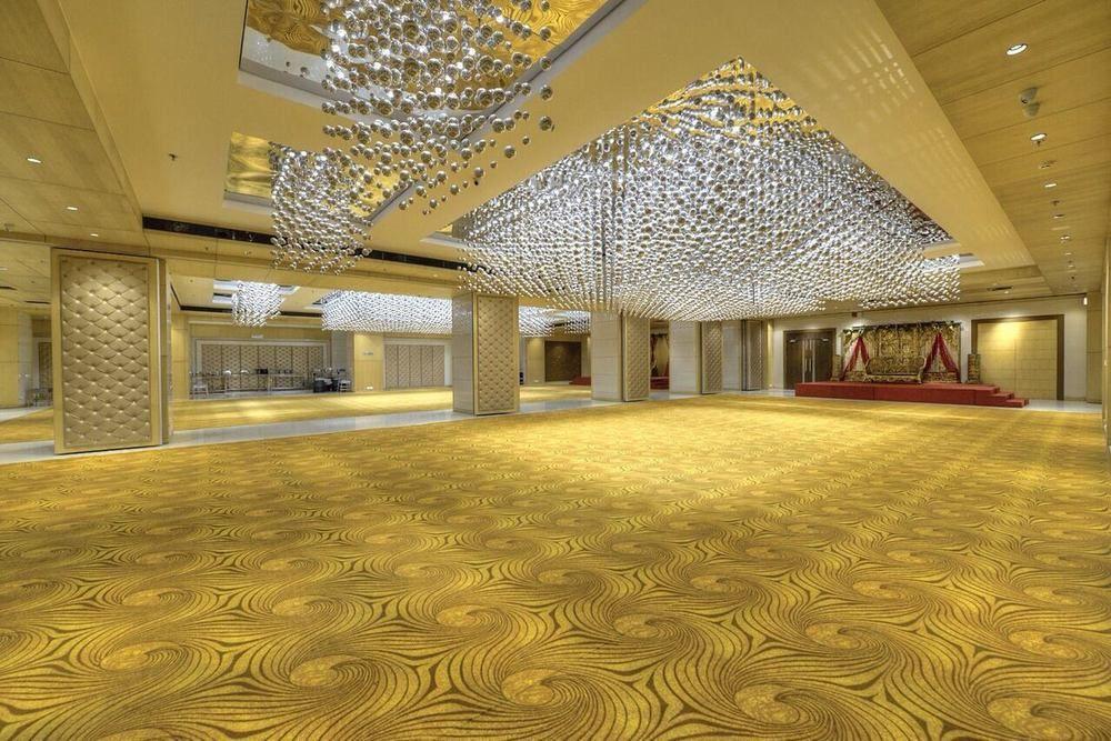 פארידבד Hotel Delite Grand מראה חיצוני תמונה