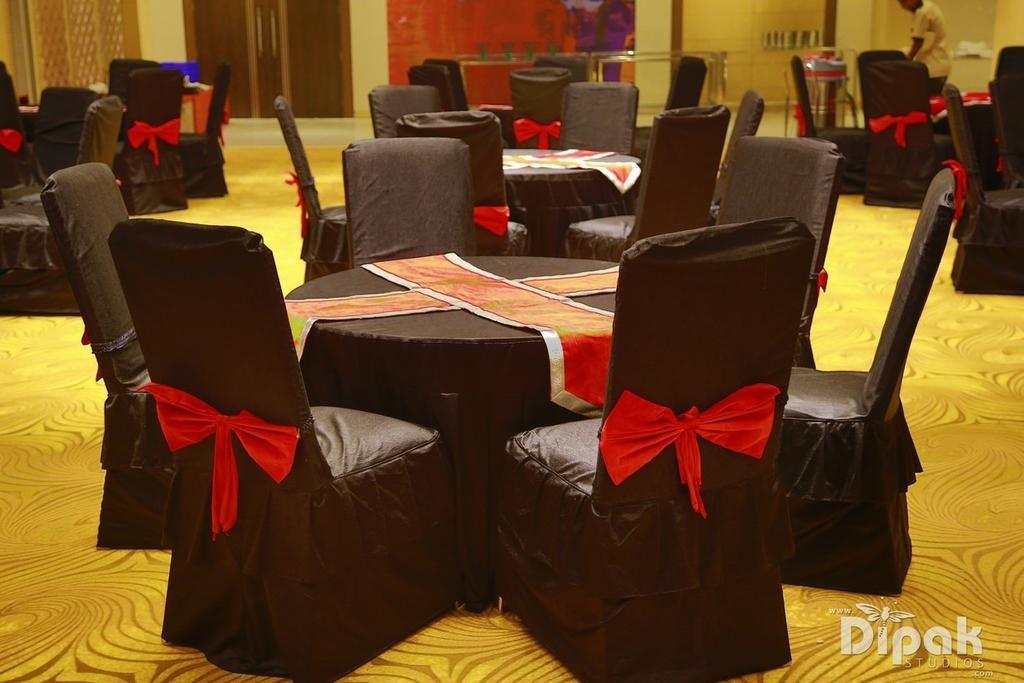 פארידבד Hotel Delite Grand מראה חיצוני תמונה