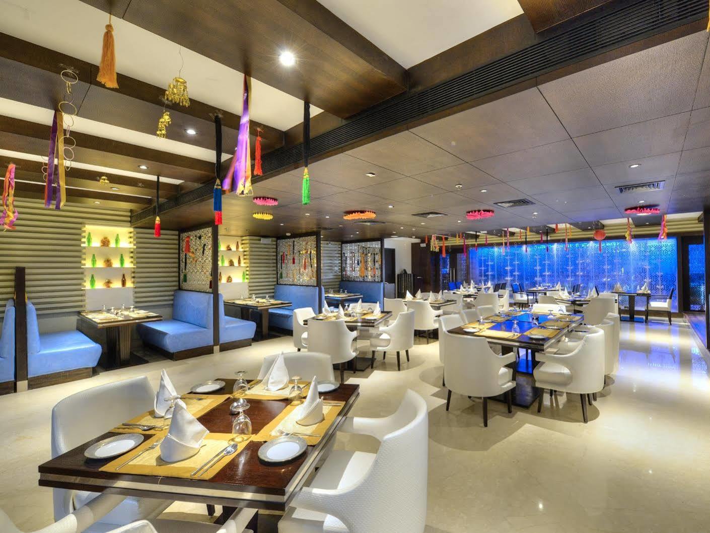 פארידבד Hotel Delite Grand מראה חיצוני תמונה