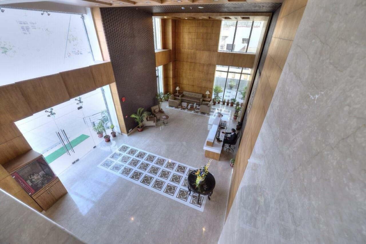 פארידבד Hotel Delite Grand מראה חיצוני תמונה