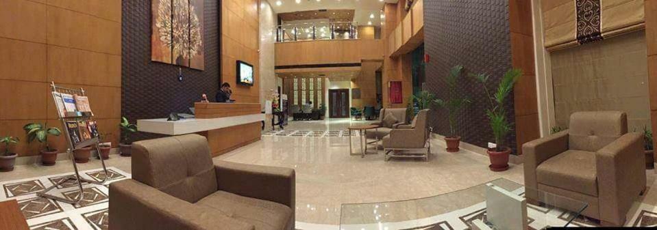 פארידבד Hotel Delite Grand מראה חיצוני תמונה