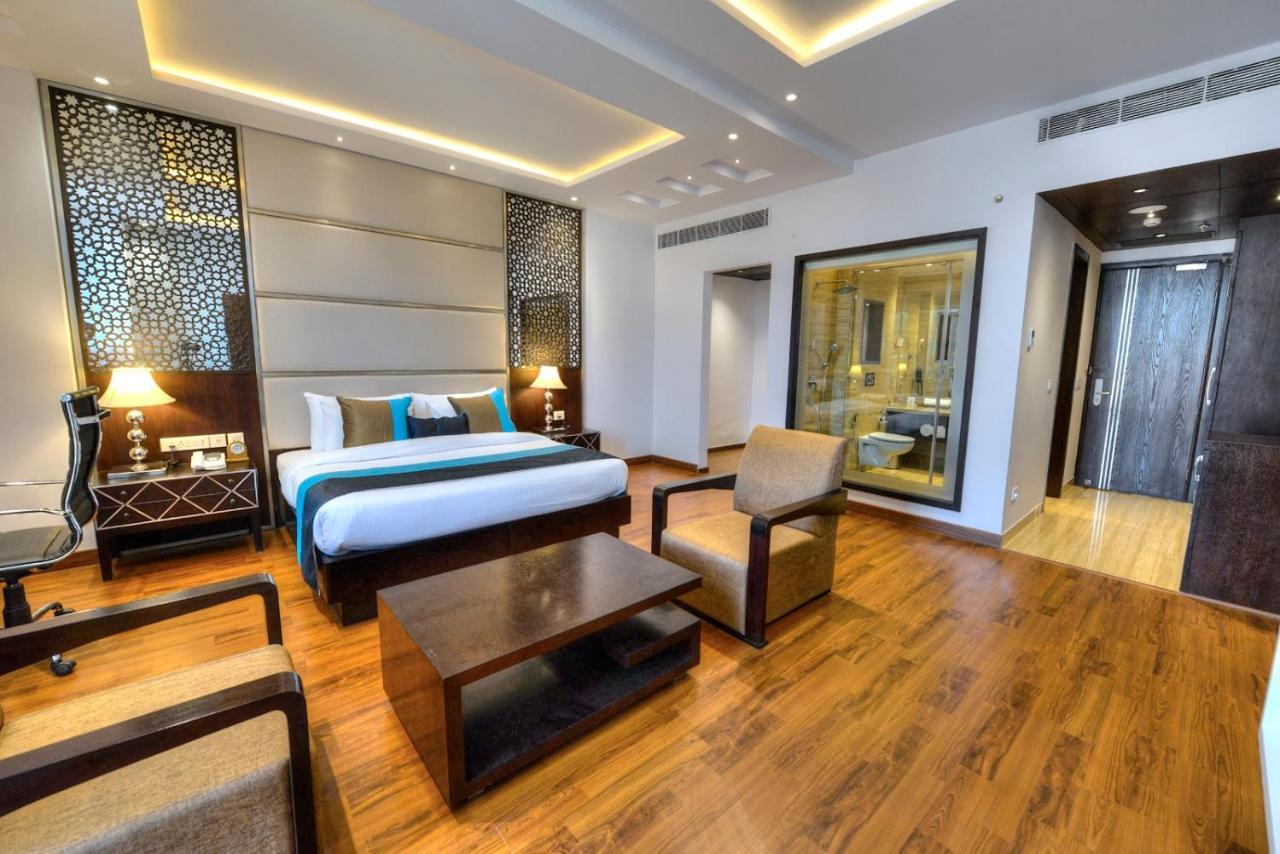 פארידבד Hotel Delite Grand מראה חיצוני תמונה